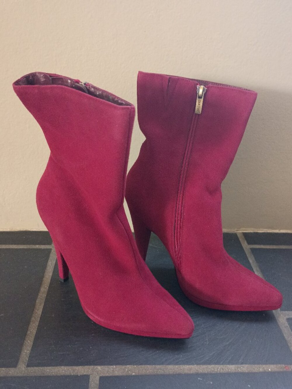 COLIN STUART WOMEN'S BOOT RED PLATFORM | SIZE 7
